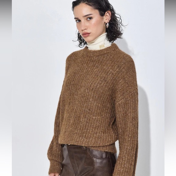 De Rocco Oversized Fuzzy Sweater, Brown, Size M - Picture 2 of 5